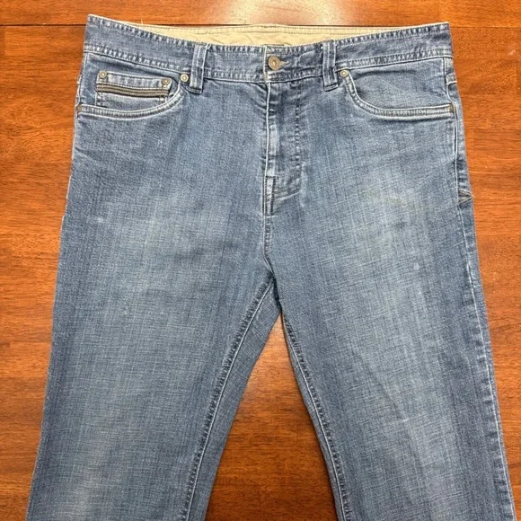 prAna Breathe Men's Jeans Size 34 Blue Denim Relaxed Fit Cotton Spandex Blend - Picture 2 of 14